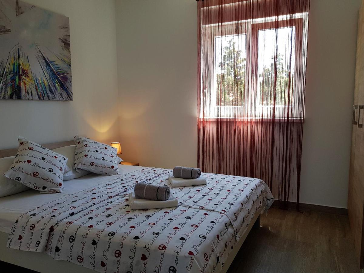 נובליה Summer Holiday Apartments מראה חיצוני תמונה